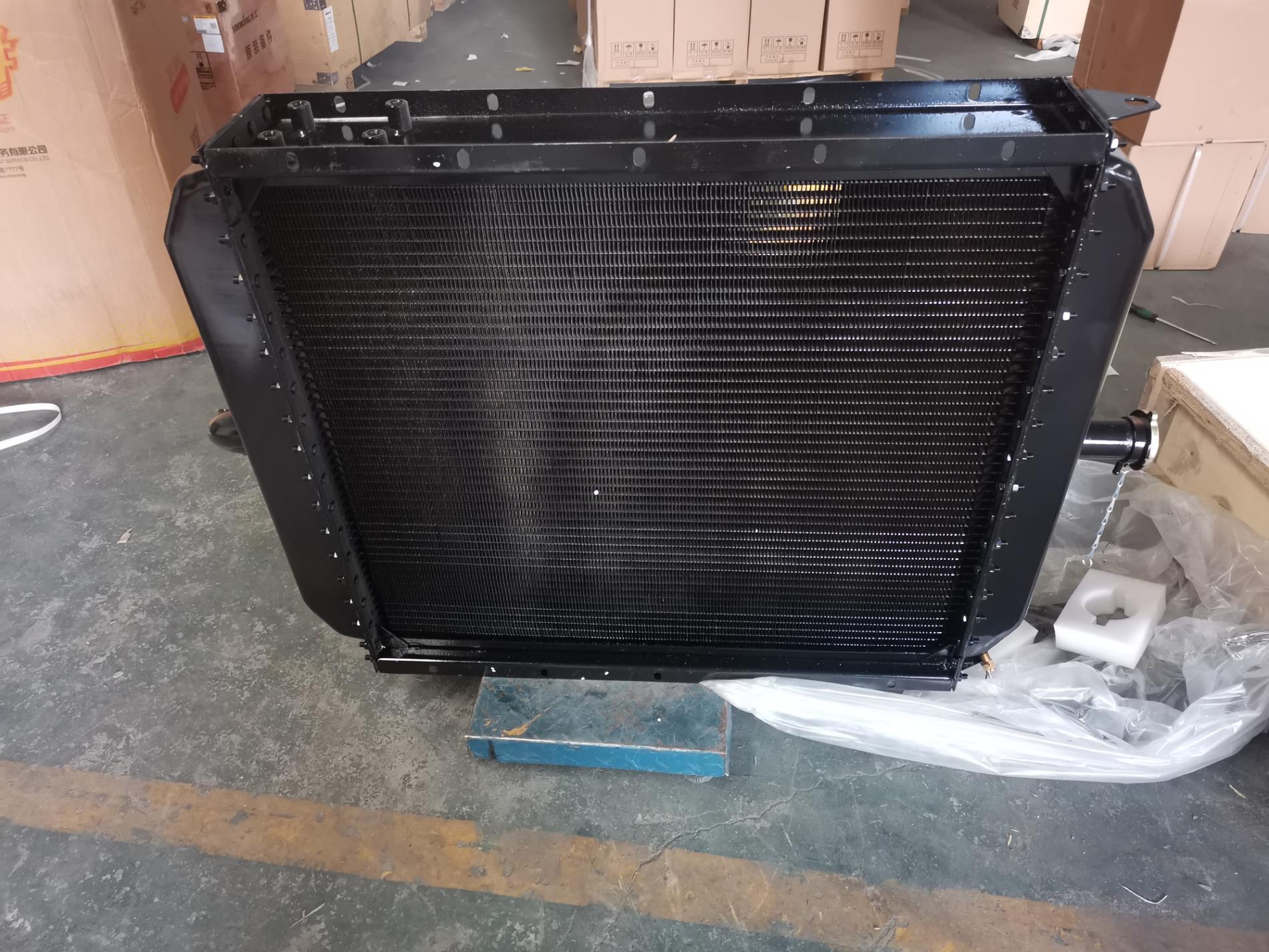 Радиатор водяной LG 936