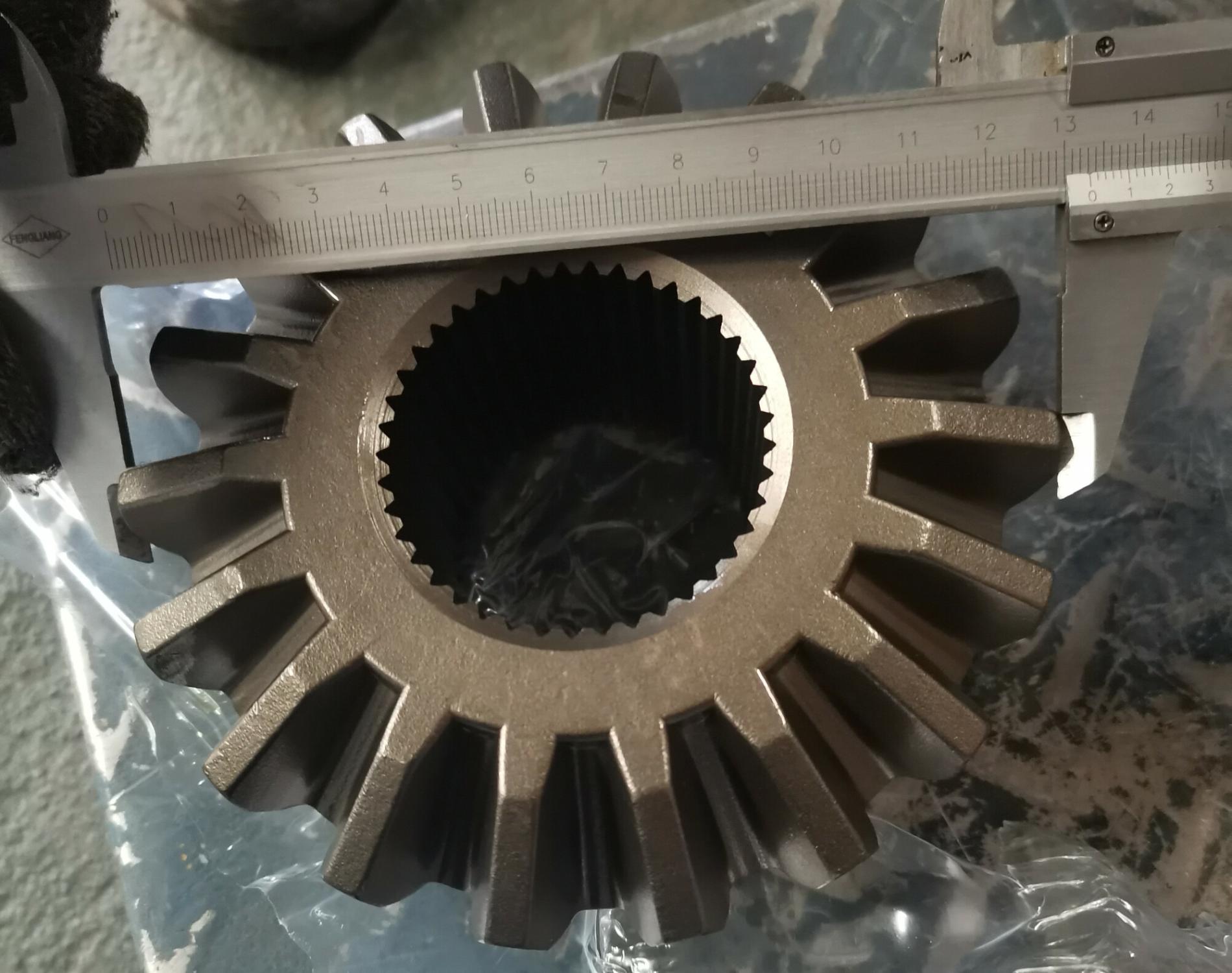 Шестерня ведомая дифференциала z=18, d=133.5, 41 шлиц CDM855 LG50F.04317A