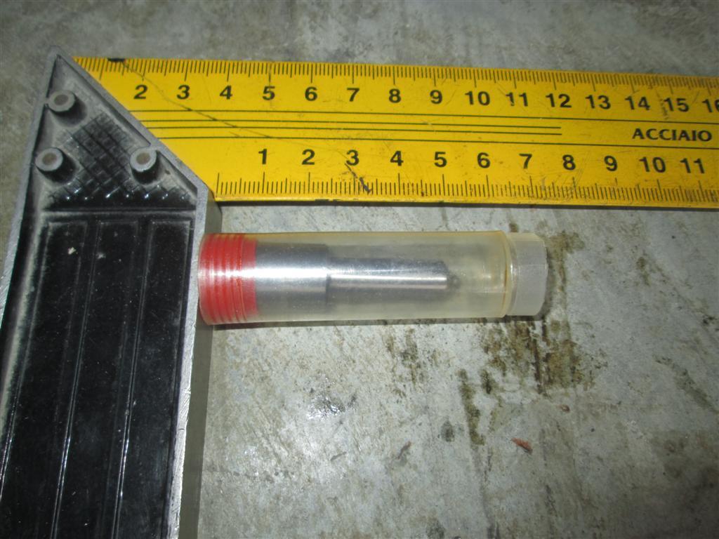 Распылитель (наконечник) форсунки (220 л.с.) CDM855 DLLA-150P011