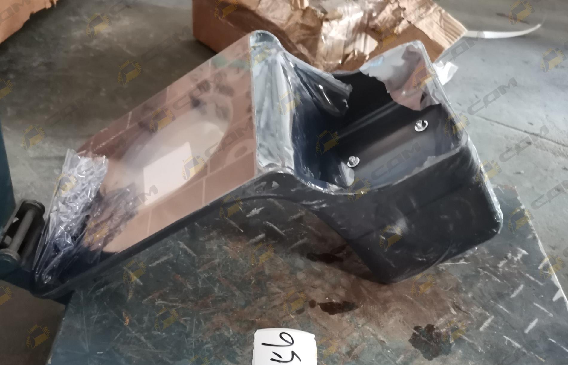 Подлокотник LG863N 60900010682/L855BIV.12I.41