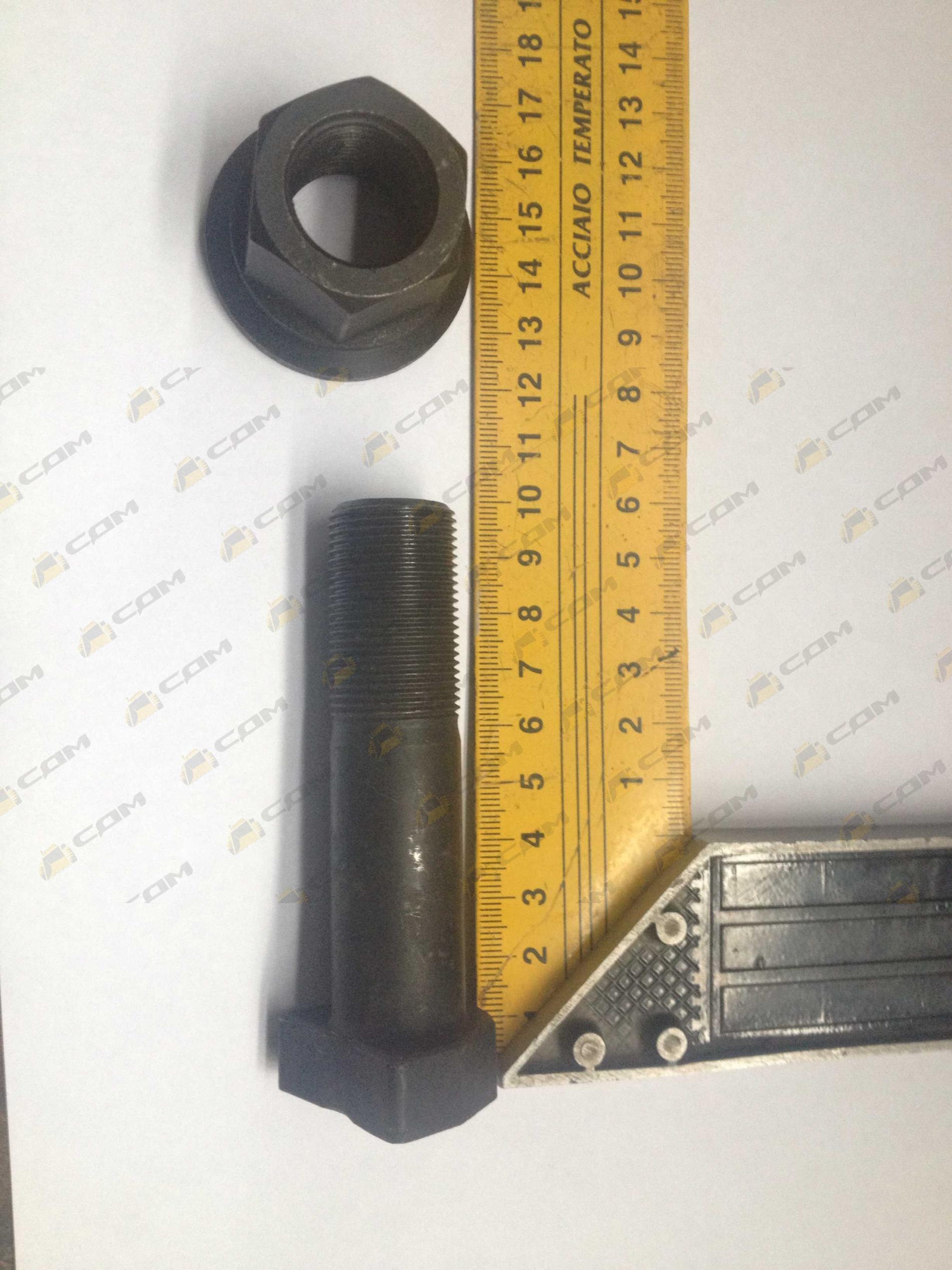 Шпилька + гайка переднего колеса D=22 L=80 HOWO AZ9100410104