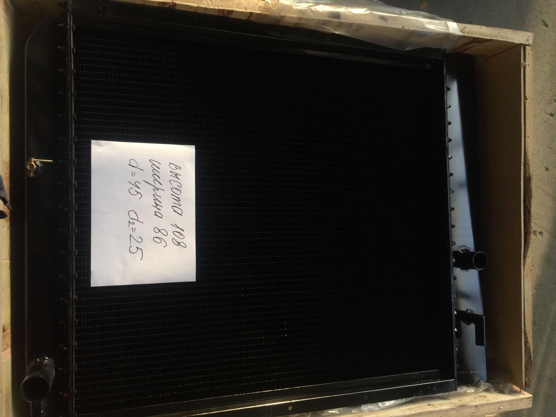 Радиатор охлаждения двигателя без маслоохладителя CDM855F CDM855F.01II.04