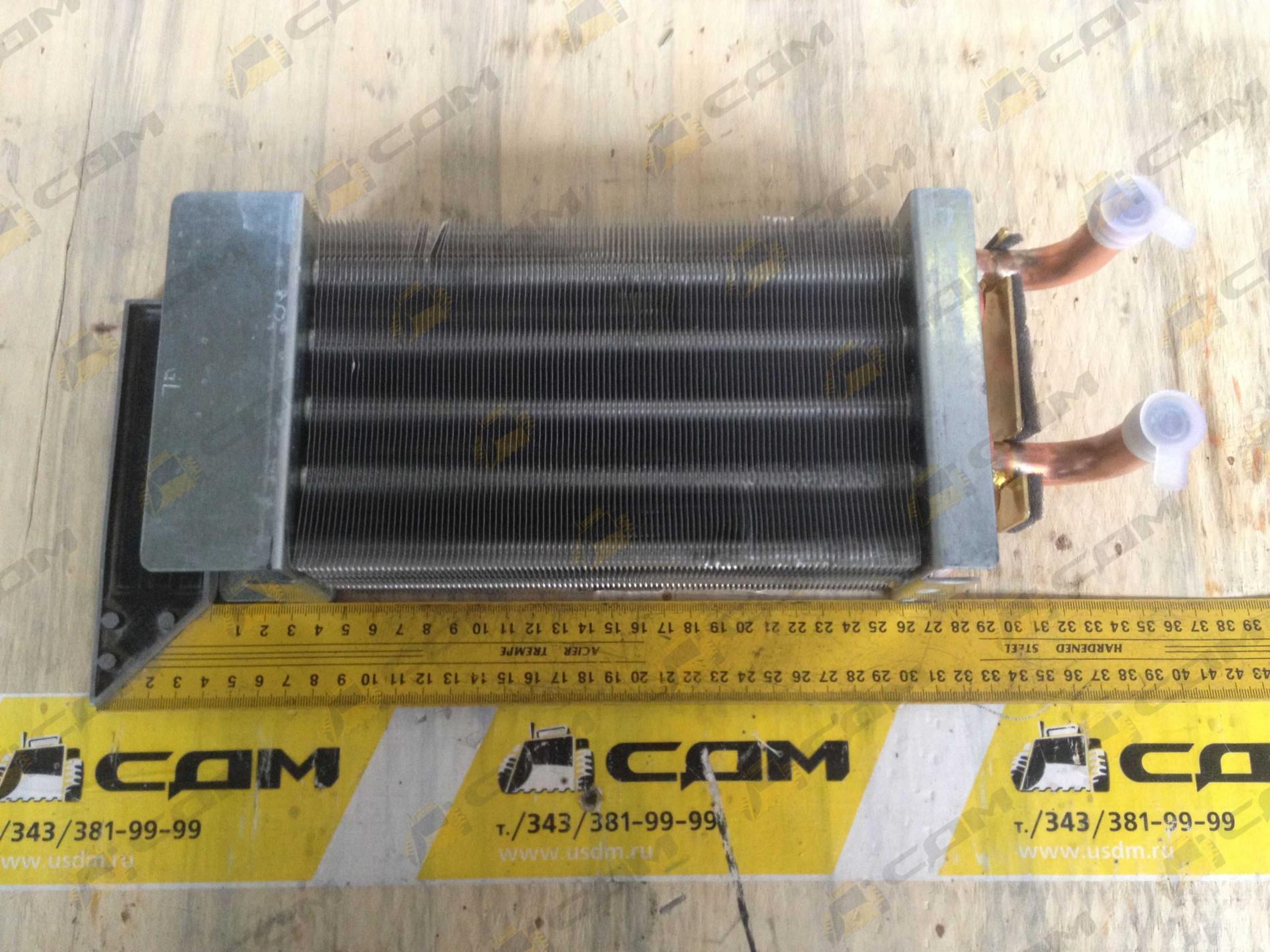 Радиатор отопителя CDM855 LG853.15.15.01.01