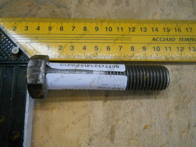 Болт крепления бокового ножа Solar S0574763